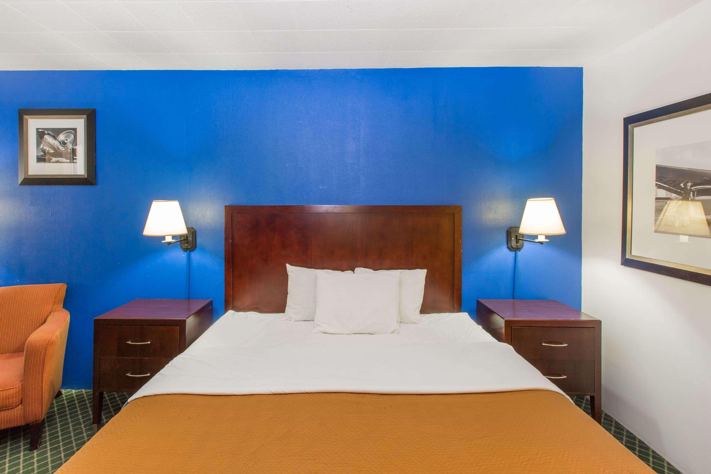Travelodge By Wyndham Great Bend Exterior foto